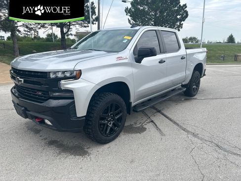Used 2022 Chevrolet Silverado 1500 LT Trail Boss w/ Bed Protection Package AWD/4WD image 1
