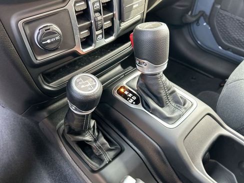New 2026 Jeep Gladiator Sport AWD/4WD image 20