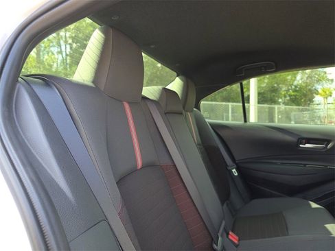 Certified 2025 Toyota Corolla LE image 18