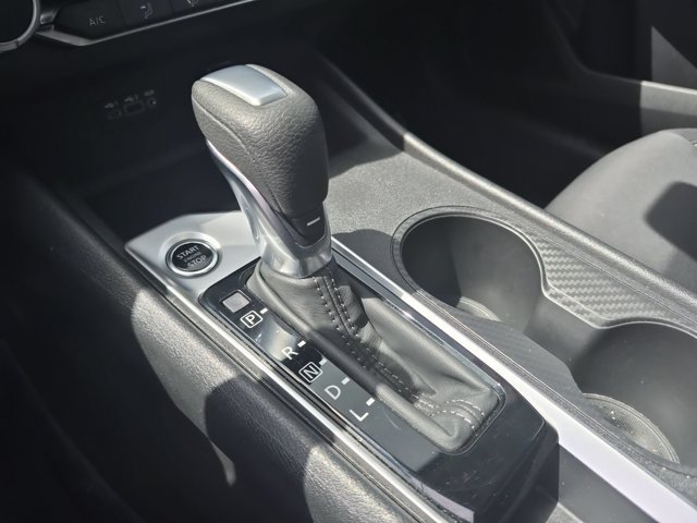 Used 2025 Nissan Altima 2.5 SV FWD image 16