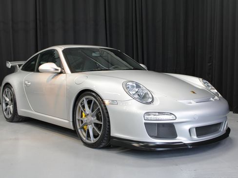 Used 2010 Porsche 911 GT3 image 9