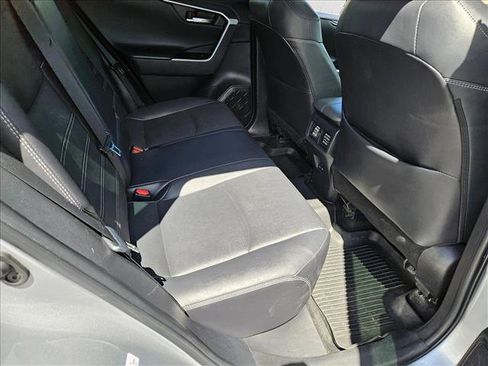 Used 2022 Toyota RAV4 Limited FWD image 19
