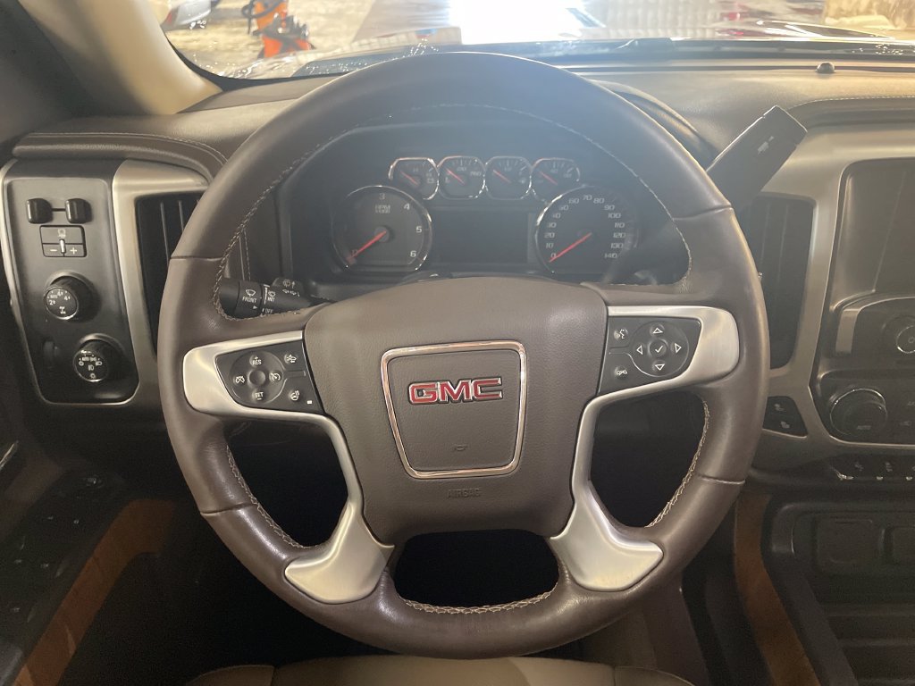 Used 2016 GMC Sierra 1500 SLT w/ SLT Premium Package AWD/4WD image 19
