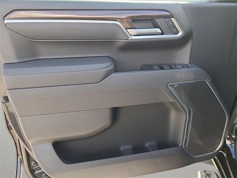 New 2026 Chevrolet Silverado 1500 LT image 18