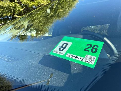 Used 2015 Ford F150 XLT w/ Equipment Group 301A Mid image 9