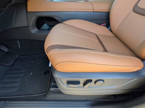 New 2026 Nissan Armada SL w/ Captain's Chari Seat Package image 14