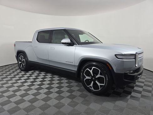 Used 2024 Rivian R1T Adventure AWD/4WD image 7