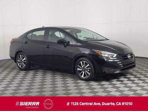 Used 2025 Nissan Versa SV w/ Trunk Package FWD image 1