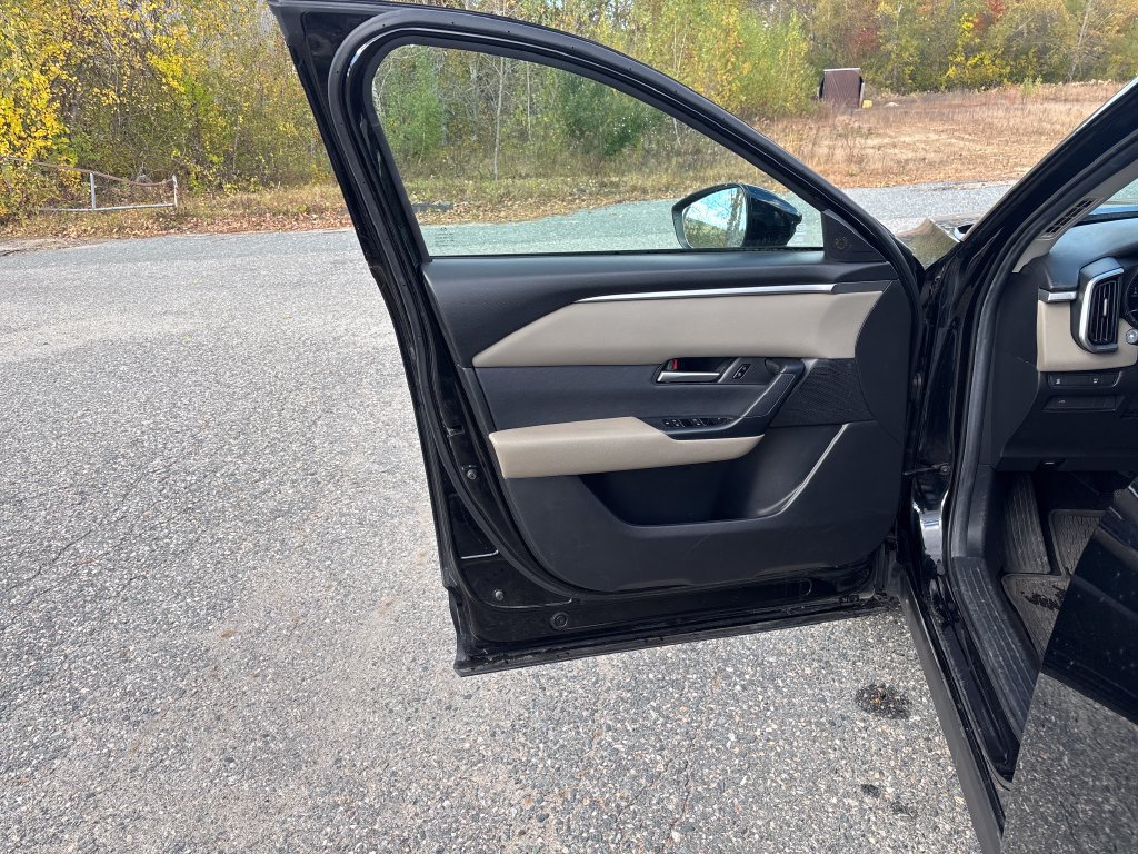 Used 2025 MAZDA CX-50 AWD 2.5 S w/ Weather Package image 10