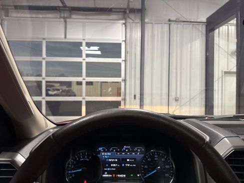 Used 2018 Ford Expedition XLT w/ Equipment Group 202A image 3