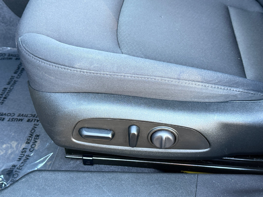Used 2023 Chevrolet Malibu LT FWD image 8