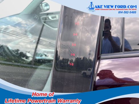 Used 2023 Ford Explorer XLT w/ Equipment Group 202A AWD/4WD image 18