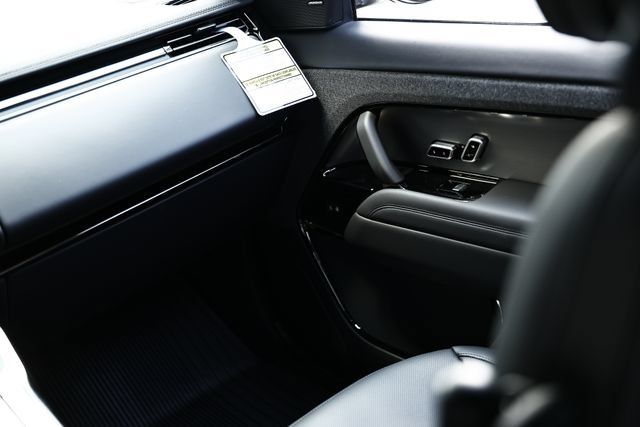 New 2027 Land Rover Range Rover Sport SE AWD/4WD image 38