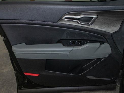 Used 2024 Kia Sportage X-Line w/ X-Line Premium Package image 11