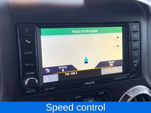 Used 2016 Jeep Wrangler Unlimited Sahara w/ Dual Top Group AWD/4WD image 10