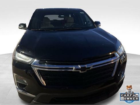 Used 2023 Chevrolet Traverse LS w/ Safety Package image 3