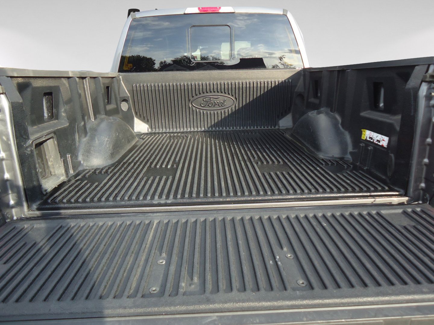 Used 2023 Ford F150 Lariat w/ Equipment Group 502A High AWD/4WD image 11