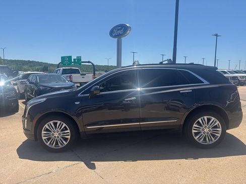Used 2019 Cadillac XT5 Premium Luxury FWD image 4