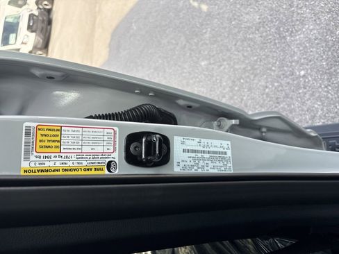 New 2026 Ford F350 Lariat w/ Black Appearance Package image 34