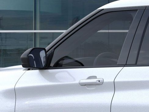 New 2025 Ford Explorer Active image 21