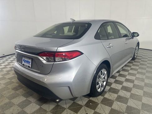 Used 2023 Toyota Corolla LE FWD image 7
