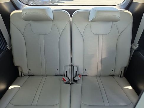 Used 2024 Kia Sorento SX image 29