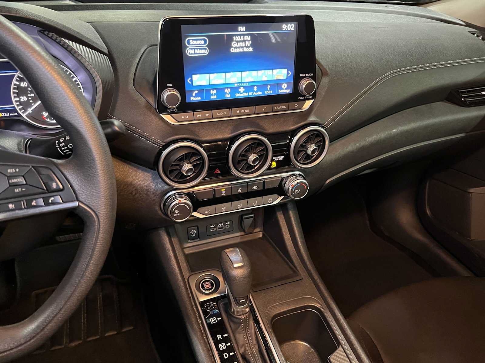 Used 2024 Nissan Sentra SV FWD image 30
