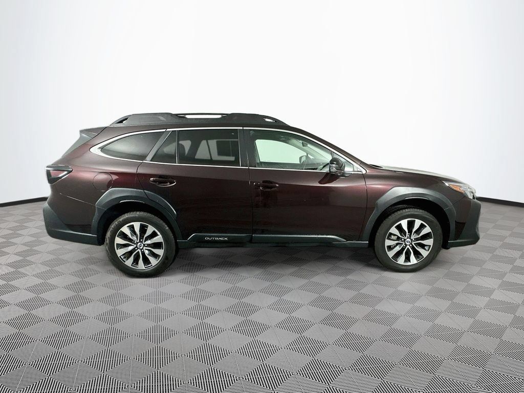 Used 2024 Subaru Outback Limited AWD/4WD image 11