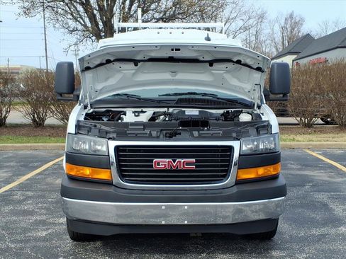 Used 2024 GMC Savana 3500 w/ Power Convenience Package image 31