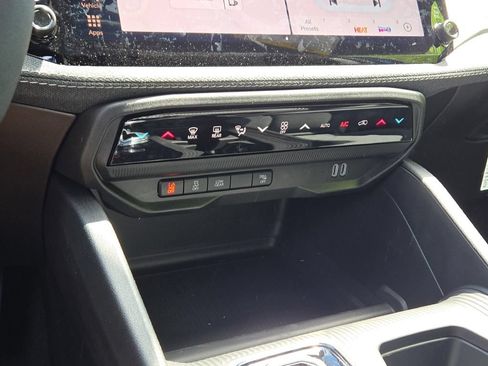 New 2026 Jeep Cherokee Laredo AWD/4WD image 25