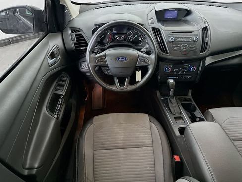 Used 2017 Ford Escape SE w/ SE Sport Appearance Package AWD/4WD image 10