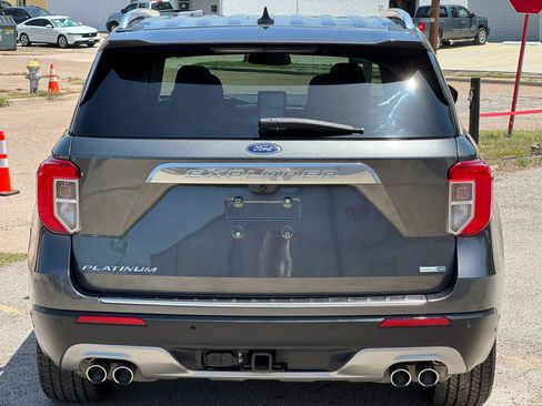Used 2020 Ford Explorer Platinum w/ Premium Technology Package AWD/4WD image 5