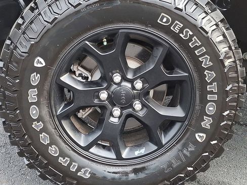 Used 2021 Jeep Wrangler Sport image 10