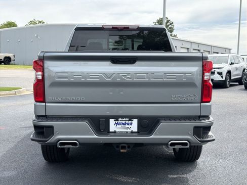 Used 2024 Chevrolet Silverado 1500 High Country w/ High Country Premium Package image 9