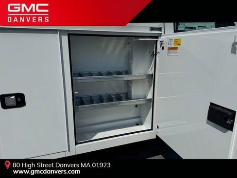 New 2025 GMC Savana 3500 w/ Power Convenience Package RWD image 9