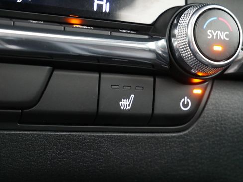 Used 2025 MAZDA MAZDA3 2.5 S Hatchback w/ Premium Pkg image 32