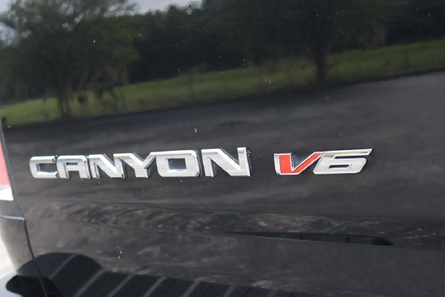 Used 2018 GMC Canyon SLE w/ SLE Convenience Package AWD/4WD image 9