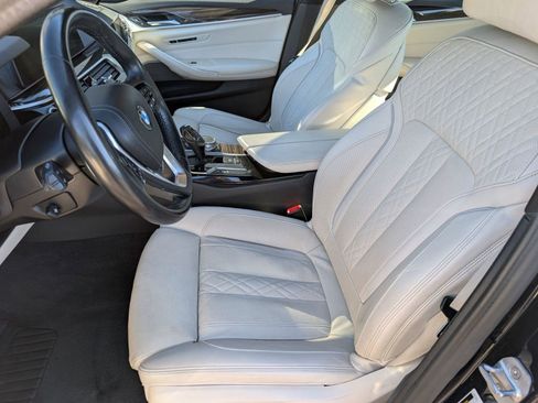Used 2020 BMW 530i xDrive w/ Executive Package image 5