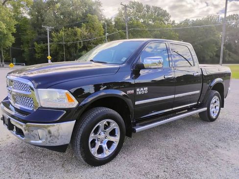 Used 2015 RAM 1500 Laramie w/ Convenience Group image 3