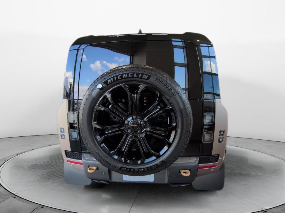 New 2026 Land Rover Defender 110 AWD/4WD image 5