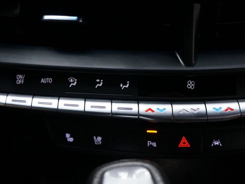 Used 2020 Cadillac CT4 Premium Luxury image 17