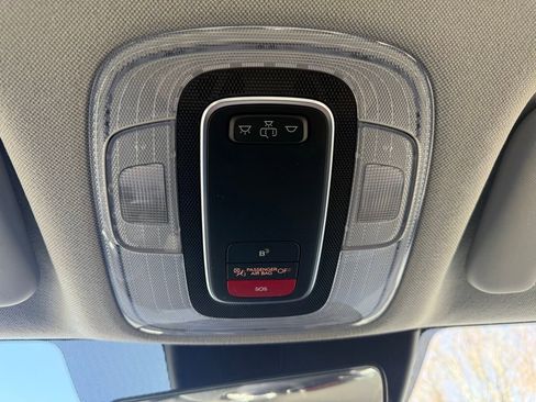 Used 2023 Hyundai Elantra SEL w/ Convenience Package image 30