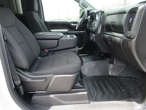 Used 2024 Chevrolet Silverado 2500 W/T w/ WT Convenience Package AWD/4WD image 10