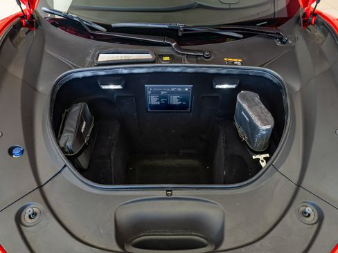 Used 2021 Ferrari F8 Tributo RWD image 22