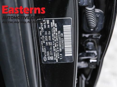 Used 2025 Hyundai Elantra Sport w/ Cargo Package image 34