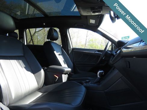 Used 2022 Volkswagen Tiguan SE R-Line AWD/4WD image 13