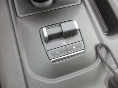 New 2026 GMC Sierra 1500 AT4 w/ AT4 Premium Package AWD/4WD image 22