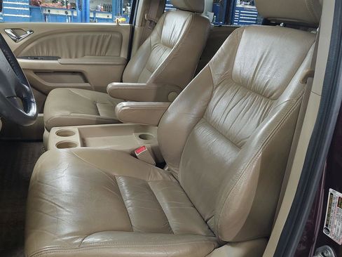 Used 2009 Honda Odyssey Touring image 2