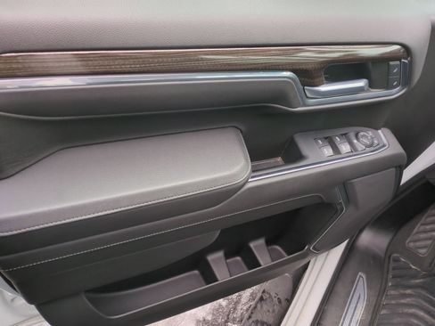 Certified 2022 Chevrolet Silverado 1500 LT w/ LPO, Dark Essentials Package image 22