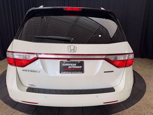 Used 2013 Honda Odyssey Touring image 7